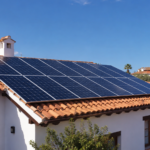 paneles solares casa tejado instalación autoconsumo fotovoltaico ahorro factura luz